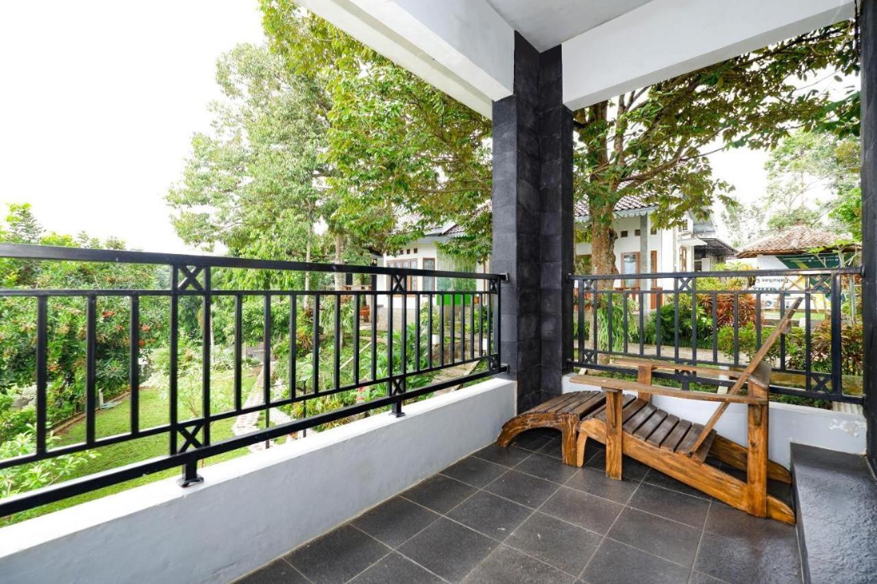 Guest House Gethsemane Salatiga Exterior photo